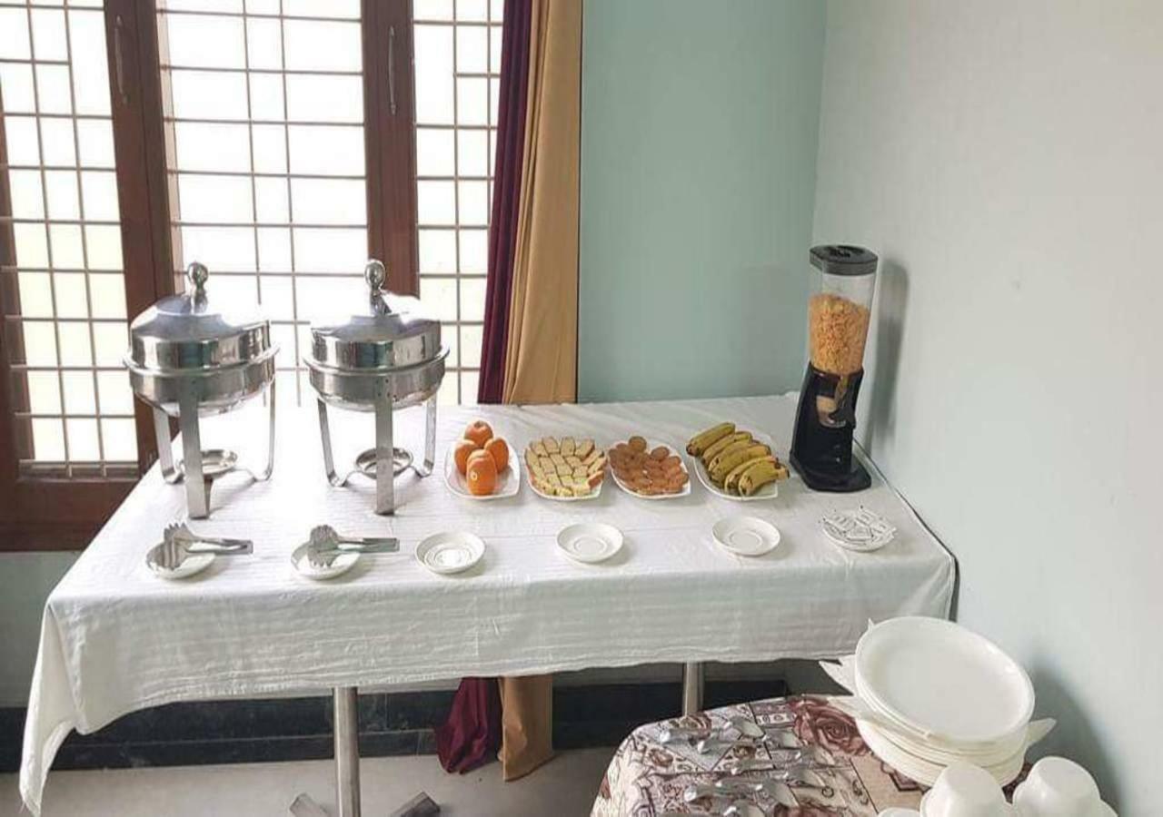 J P Residency 호텔 그레이터 노이다 외부 사진